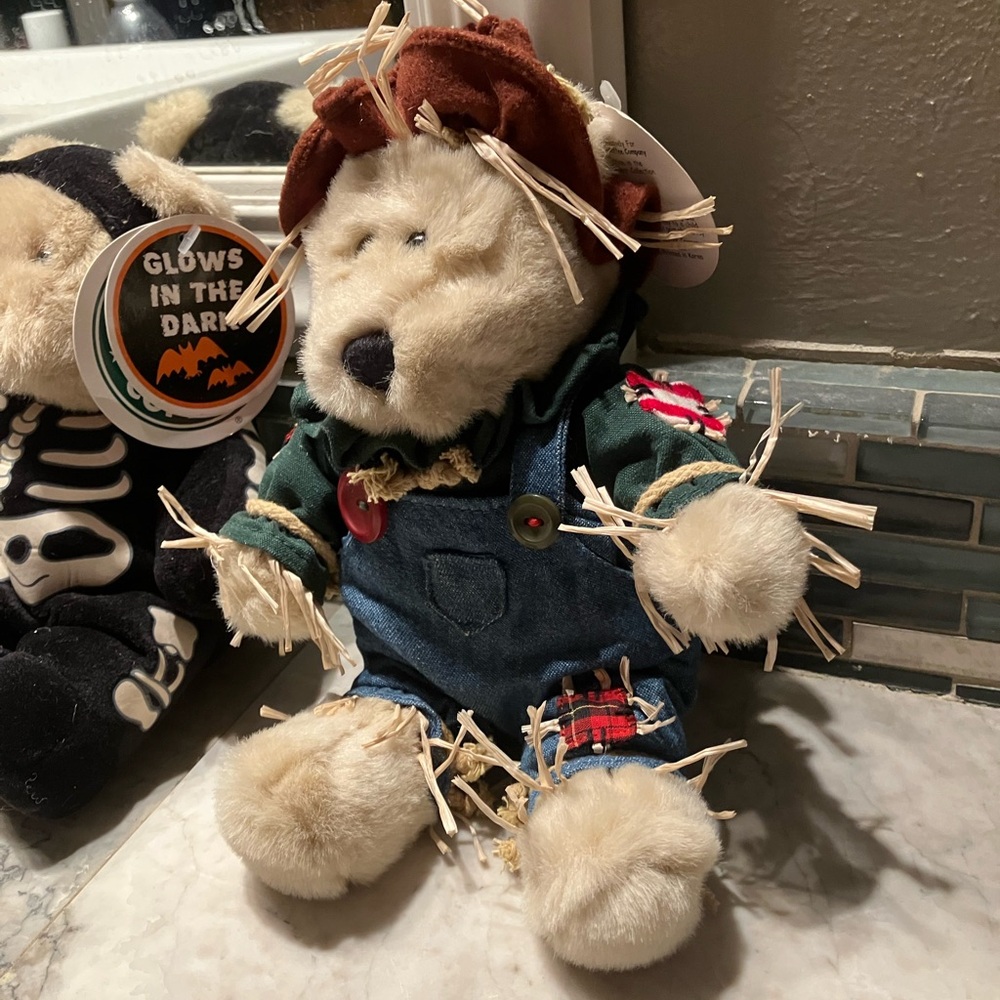 Two New 1999 & 2001 Starbucks Bearista Bears Halloween Skeleton & Scarecrow NWT - Picture 4 of 6
